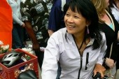 Olivia Chow Signs Deal to Pen Memoirs