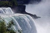 Kayaker Makes Baffling Decision Not To Go Over Niagara Falls